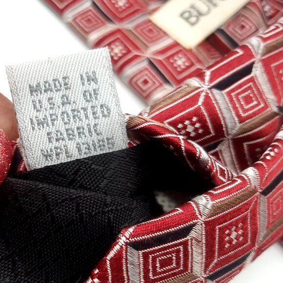 Vintage Men's Tie Burma Bibas Red Beige Geometric Square Pattern All Silk Tie - Picture 8 of 9
